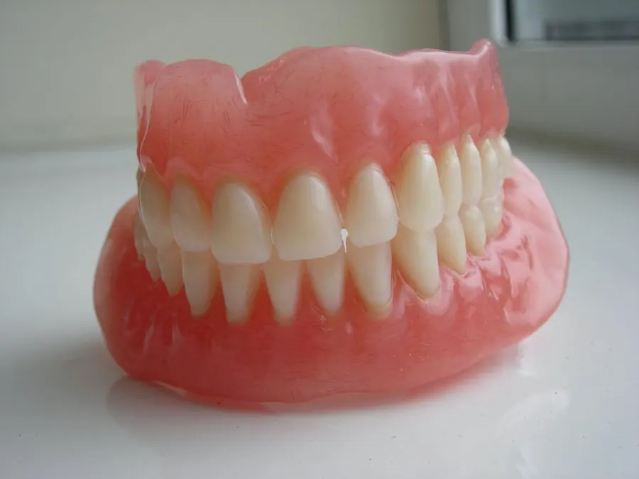 5 công việc của một kỹ thuật viên phục hình răng không phải ai cũng biết 2