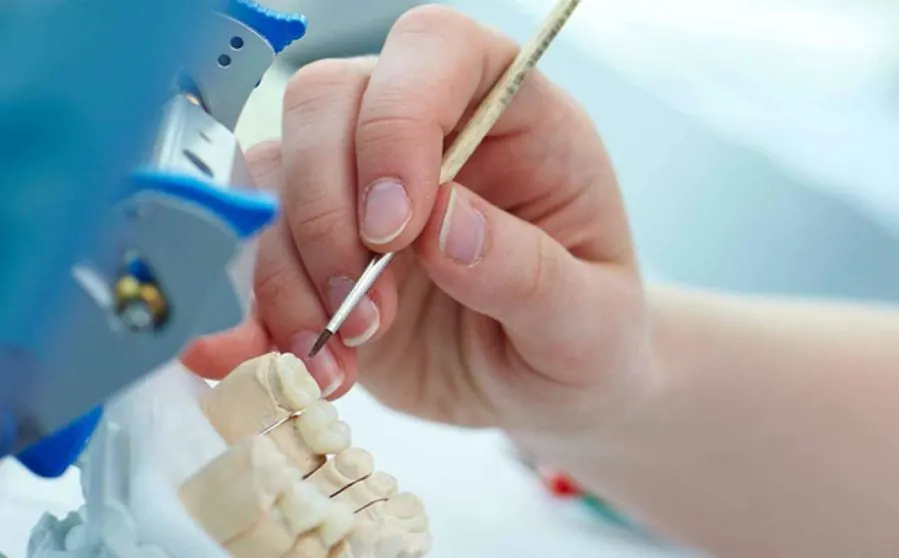 Những tố chất quan trọng cần có của một kỹ thuật viên phục hình răng 2